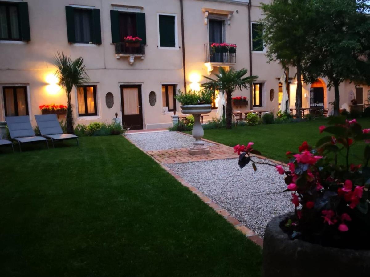 Cinqueteste Luxury Maison d'hôtes 2*