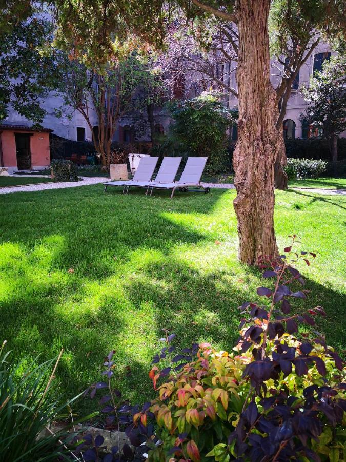 Cinqueteste Luxury 2* Venecia
