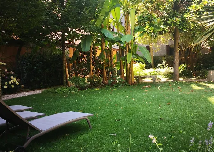 Cinqueteste Luxury Home